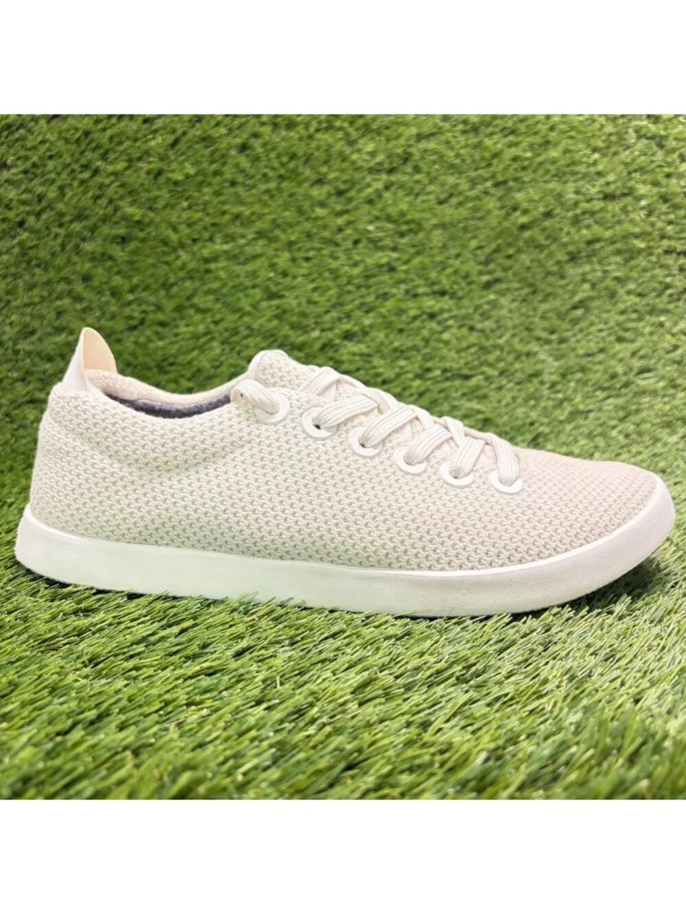 Allbirds Tree Pipers Womens Size 10 Ivory Athletic Running Knit Shoes Sneakers